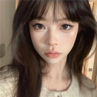 腼腆英雄